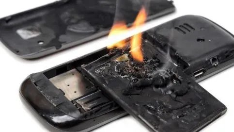 三星note2手机爆炸起火，究竟是怎么回事？