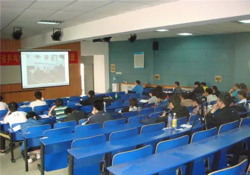 初级电脑培训班多少钱 电脑培训班有哪些科目