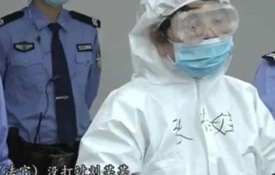 保姆虐打85岁老人辩称是闹着玩，对此你有何看法？