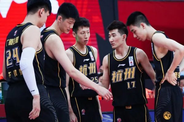 辽宁男篮最新队员名单17人