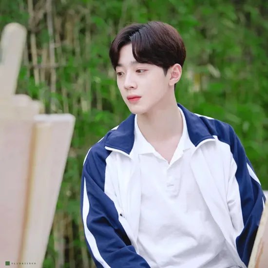 赖冠霖赵今麦校服照什么样子 电视剧初恋那件小事播出时间