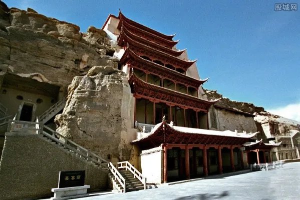 莫高窟恢复开放 全国医护人员凭相关证件免费