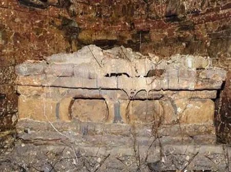 千年巨蛇镇守古墓竟借尸还魂：还有一具千年女尸,惊悚吓人