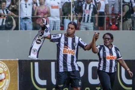 小罗母亲因感染新冠去世，此前身体有何异常？