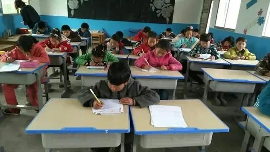 教育部规定中小学不得组织周考月考单元考，这是为何？