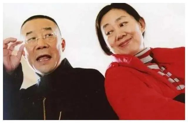 李雪健的妻子于海丹照片？