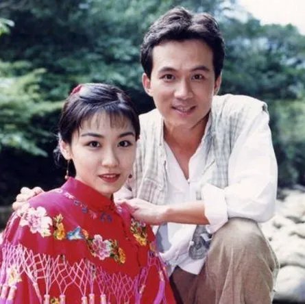 范鸿轩老婆女儿是谁 与何家劲金超群堪称铁三角