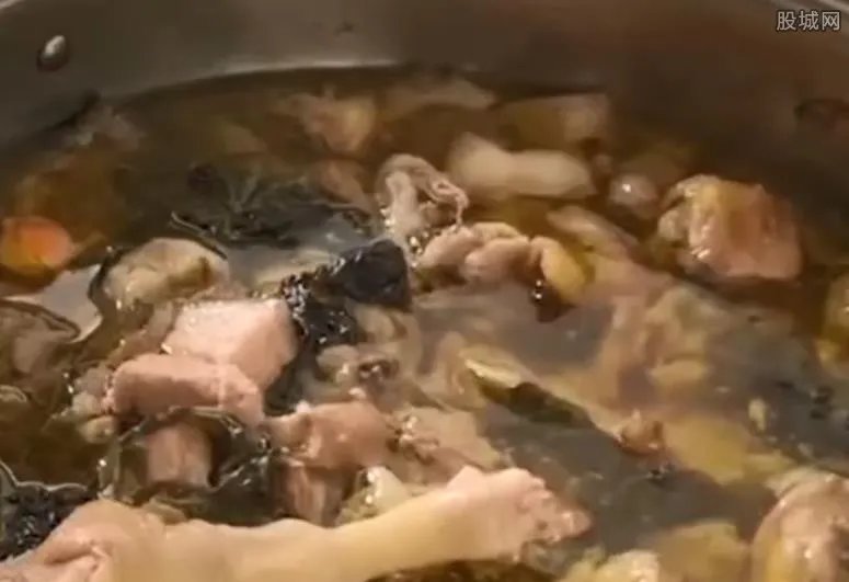 鸡被偷走炖熟民警一锅端还给失主 偷鸡男子会被判刑吗