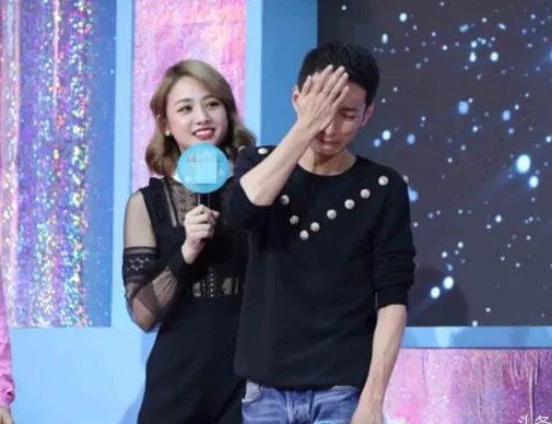 爱in思谈李维嘉又哭了是怎么回事？李维嘉哭是因为感情吗