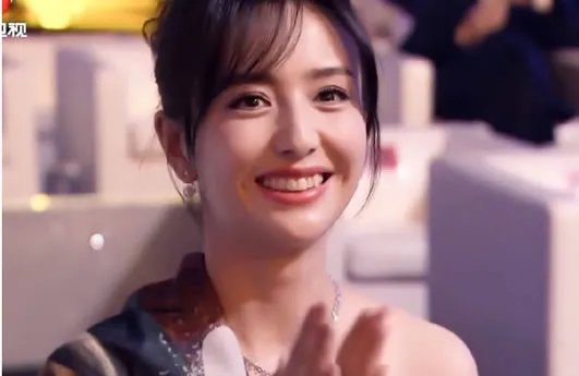 佟丽娅胖了是怎么回事：佟丽娅发胖原因是什么