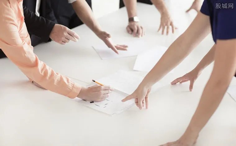 2亿人在家开工 视频会议系统崩溃了