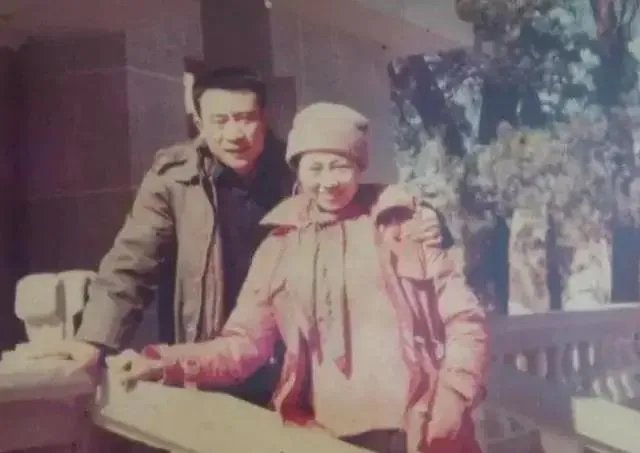 李雪健的妻子于海丹照片？