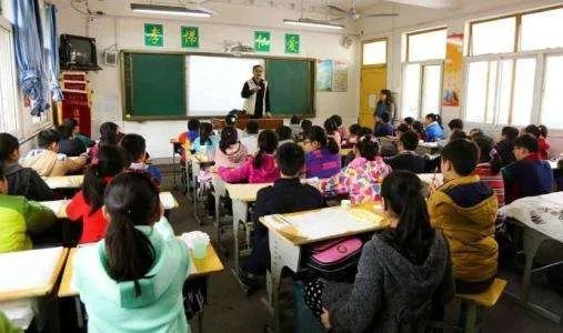 苍溪小学生被老师体罚后身亡，老师到底干啥了？