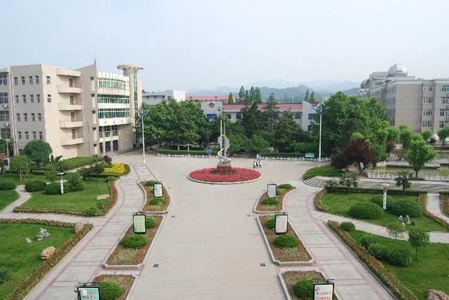 毛坦中学属于哪个省哪个市