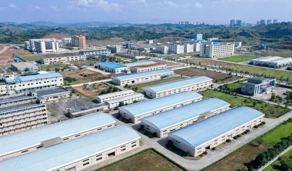 首次上太空的蔡旭哲空中玩起了笔，他此举有何用意？