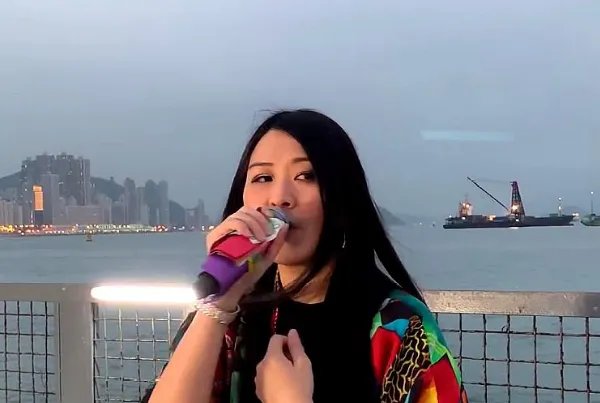 曲婉婷最火爆的歌曲top10:《我的歌声里》上榜,第一大气又洒脱