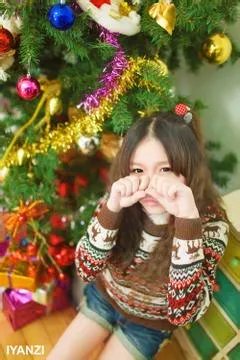 求本兮穿这样的衣服的照片！！