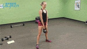 都说深蹲可以练翘臀,可是应该怎么练?