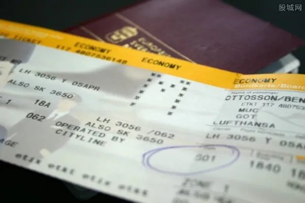 五一机票价格比去年跌三成 热门航线还有1折票