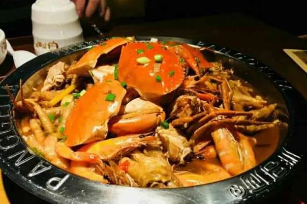 胖哥俩肉蟹煲死蟹当活蟹卖 死螃蟹煮熟了可以吃吗