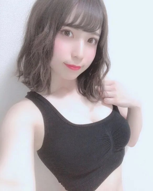 和服下藏着大欧派!正妹纱爱雪白双峰散发浓郁魅力!