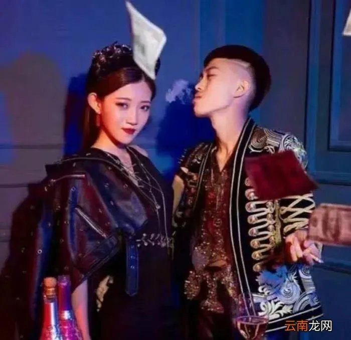 小伊伊只排第二仙洋首... 仙洋睡小伊伊图片