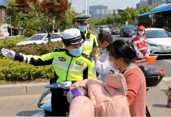 头盔目前价格都在多少钱了？