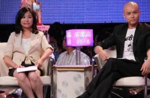 黄菡为什么离开非诚勿扰：孟非和黄菡到底什么关系