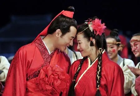 网传苗圃和罗晋结婚的照片  扒罗晋苗圃的真实关系