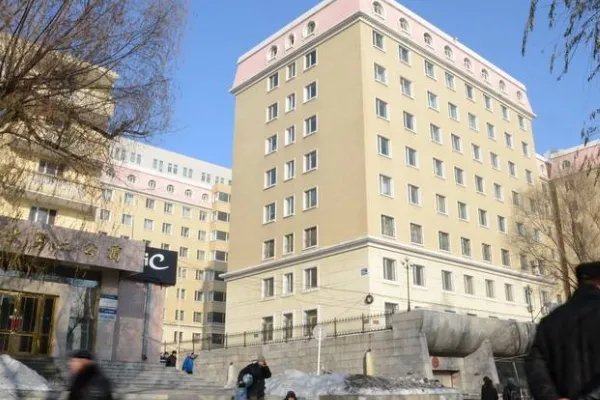 哈工大回应学生举报宿管过洋节,学校做出了怎样的处理?