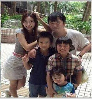 小彬彬小小彬太像了 小彬彬和小小彬对比照竟然一样