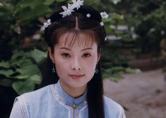 袁立炮轰谁七宗罪?  疑似暗指某女星遭怒骂