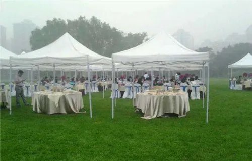 婚庆帐篷出租一般多少钱 租赁婚庆帐篷要注意什么