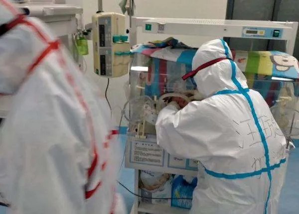 昆明一旅行团4人核酸检测阳性,他们都是如何被感染的?