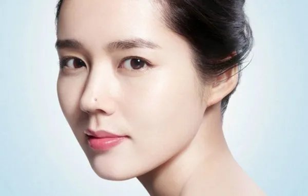 韩佳人整容了吗?