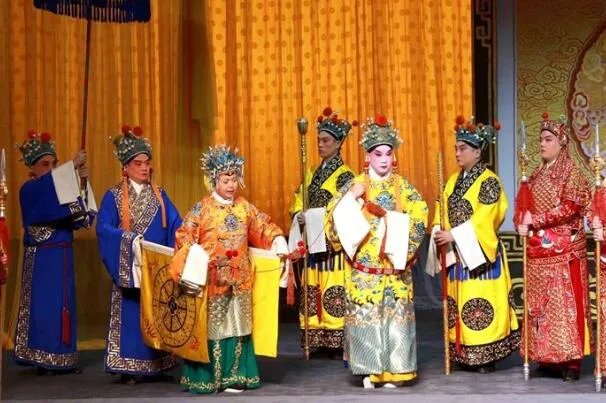 压轴是最后一个还是倒数第二个?倒数第二个(最后是压台)