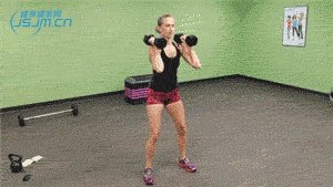 都说深蹲可以练翘臀,可是应该怎么练?