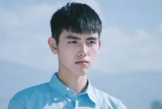 陈飞宇亮相《新闻联播》，他是以什么形象出现在新闻里的呢？