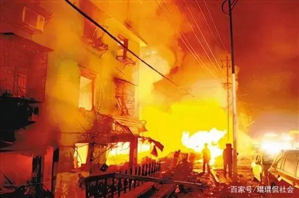 大连瓦房店一居民楼发生燃气爆炸，伤亡情况如何？