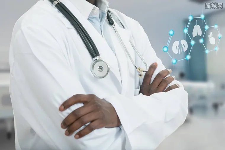 福奇预言美国疫情 今年年底或有60万人死于新冠病毒