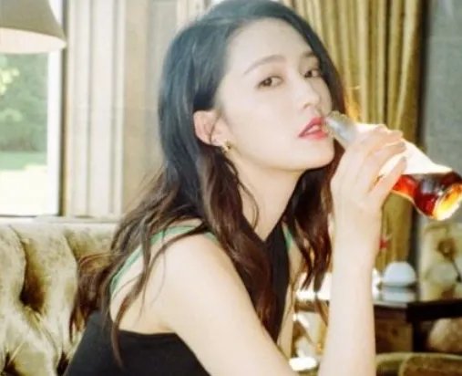 李沁张檬杨幂蒋梦婕同框旧照,她们如今都发展得如何?