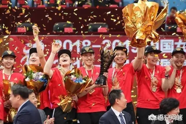 央视知名评论员说,天津女排“王朝”即使还在,也不是“康乾”而是“同光”,对此你有何评论?