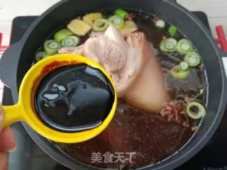 酱肘子