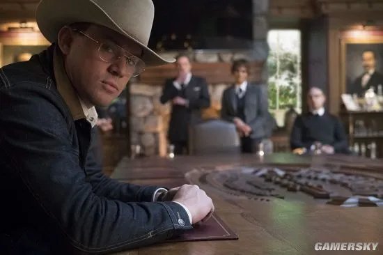 《王牌特工3》定档2019年 骚气绅士大战皮鞭猛男