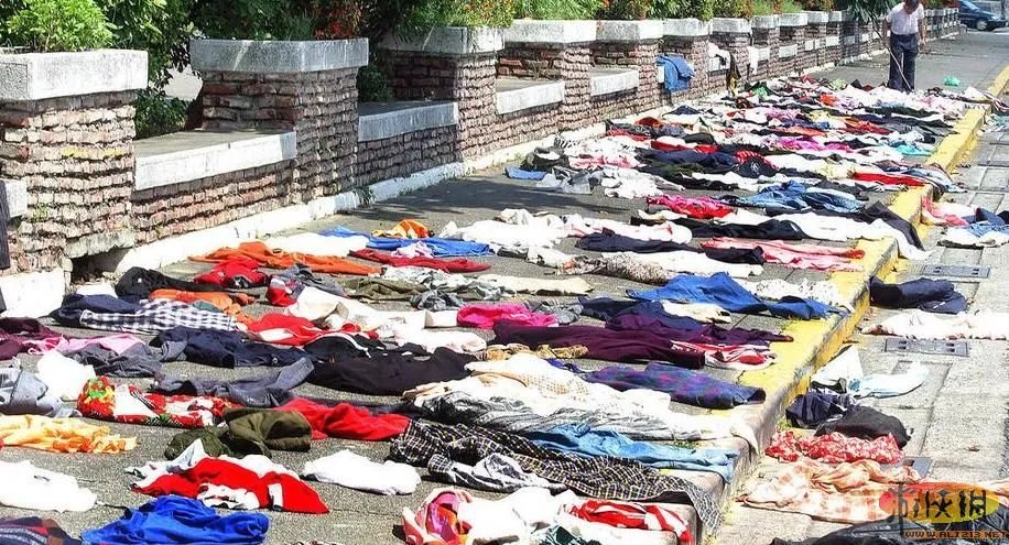 晒没?盘点“中国式晾晒”比“过马路”更壮观