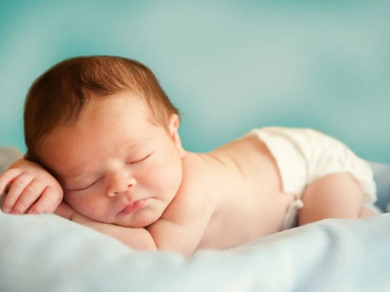 新生儿出现红疹的原因