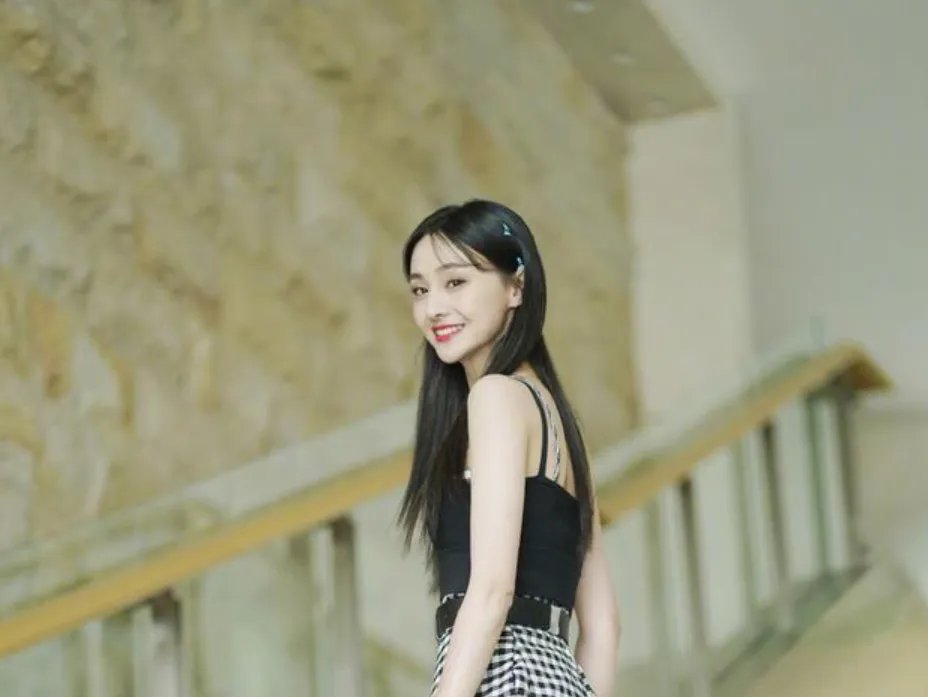 郑爽晒粉丝公益证书，郑爽还说了些什么？