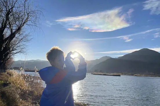 宁静拍到了七彩祥云 在哪拍的竟然那么美