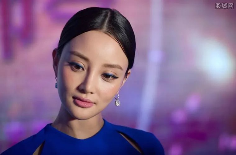 李小璐和贾乃亮到底发生了什么 婚变原因揭秘