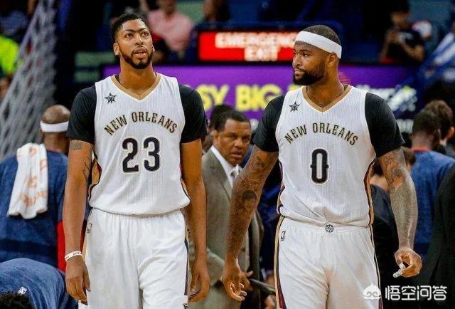 考辛斯在社交媒体上取关鹈鹕后，关注了泡椒、兰德尔、小托马斯，大家怎么看？